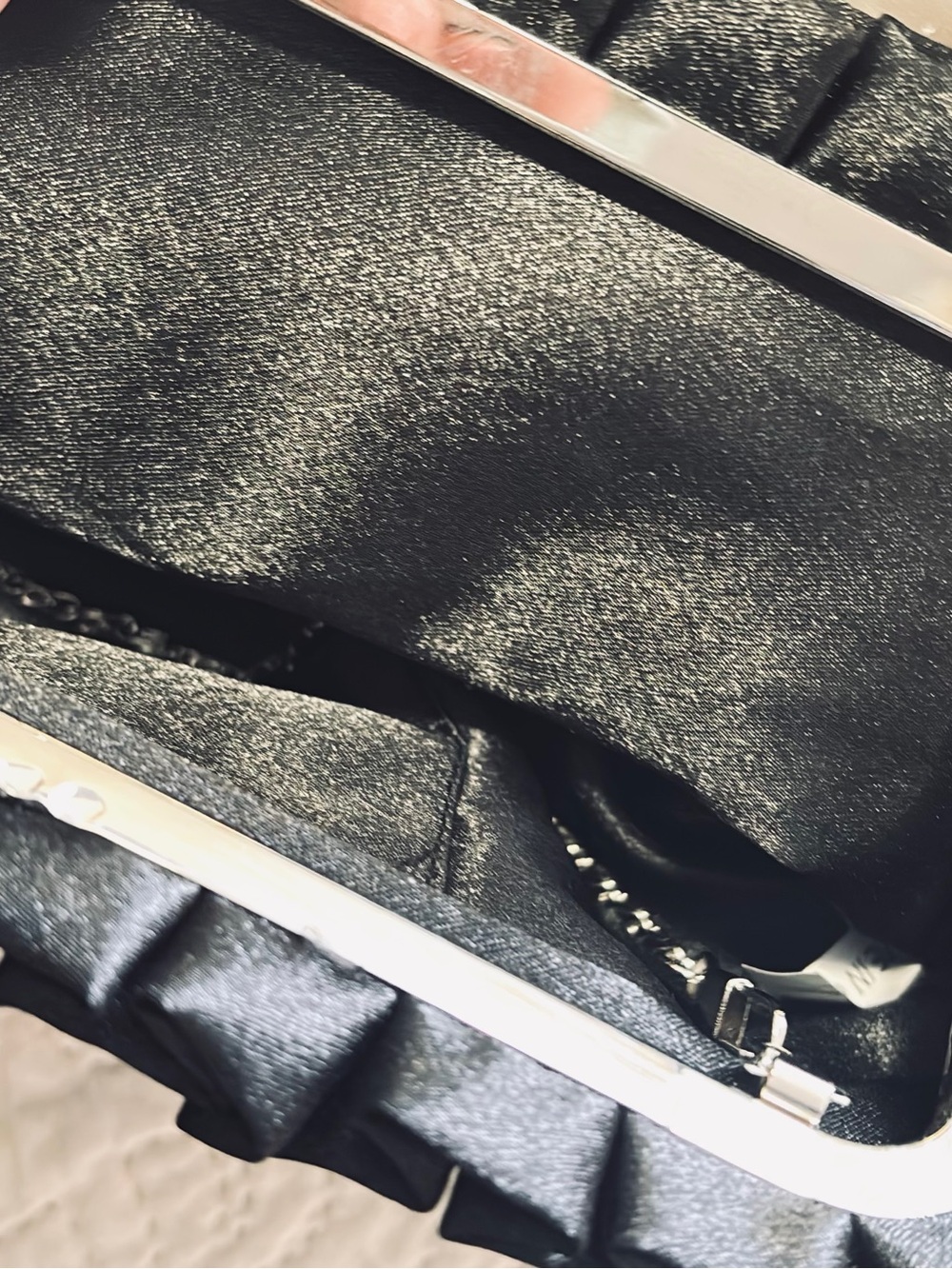 Elegant Black Satin Evening Clutch with Chain Strap - Picture 3 of 3